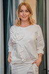 Cotton sweater with rolled sleeves and sewn detail in several colors