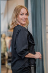 Cotton sweater with rolled sleeves and sewn detail in several colors