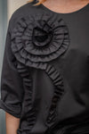 Cotton sweater with rolled sleeves and sewn detail in several colors