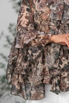 Bluza z volani in cvetličnim potiskom