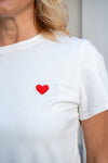 Majica z vezenim srčkom