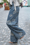 Široke Jeans Hlače z vzorcem vrtnic