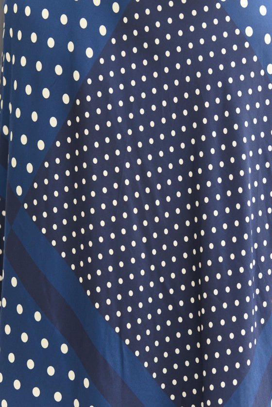 Krilo s pikami in čipkastim robom