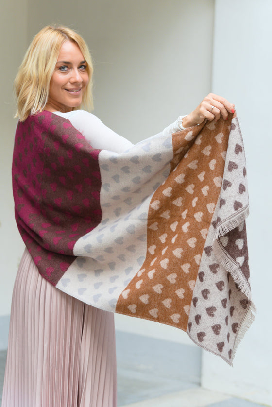 Večbarvni Šal s srčki