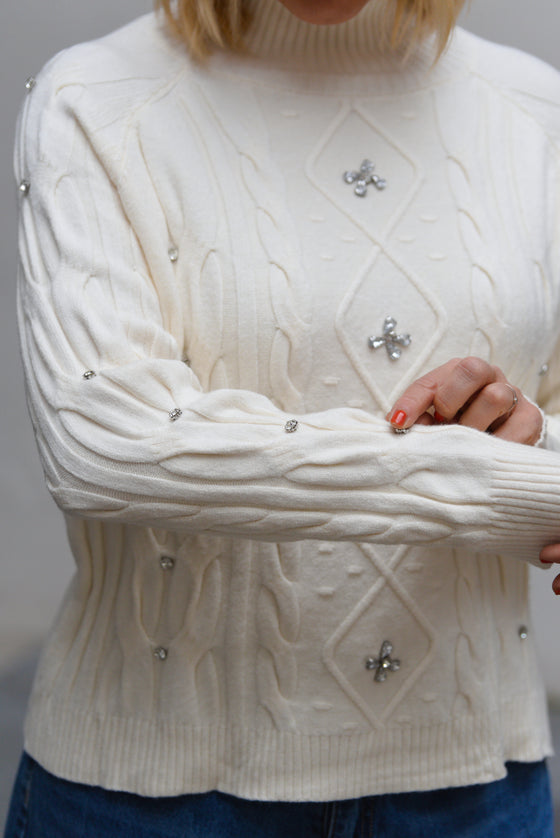 Pleten Pulover s svetlečimi detajli