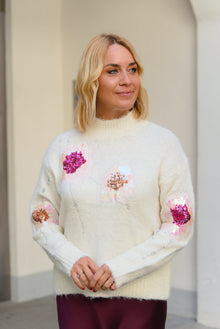 Pulover z našitimi bleščečimi cvetovi
