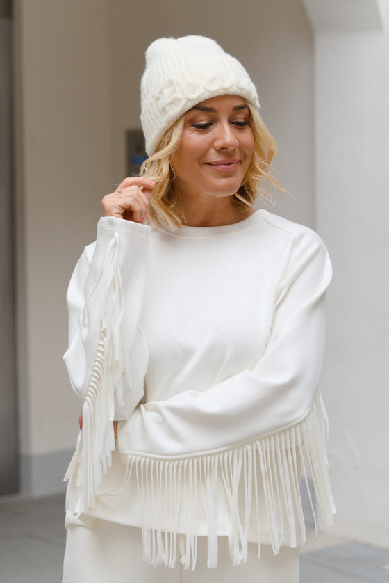 Pulover z resicami na rokavu v več barvah