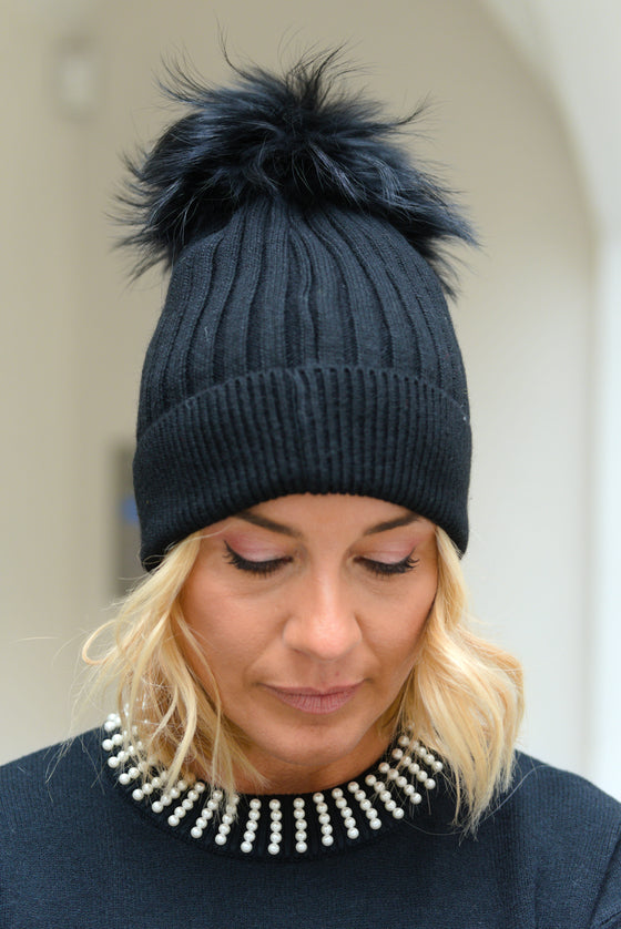 Pletena Kapa s cofom iz mešanice kašmirja