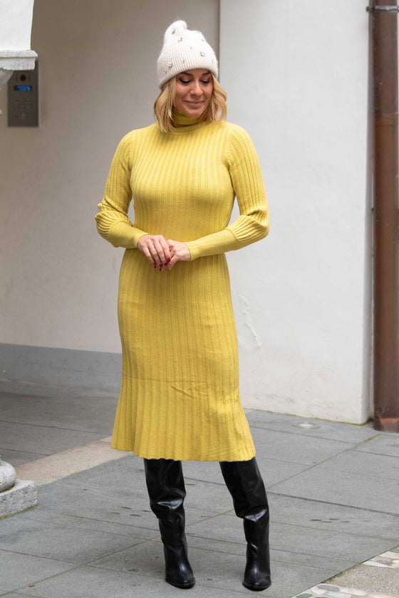 Pletena Obleka v več barvah