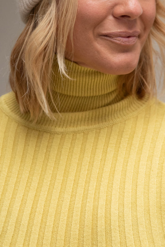 Pletena Obleka v več barvah