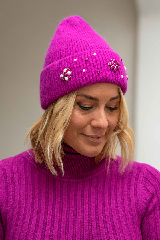 Kapa z bleščicami iz mešanice volne Perla v več barvah