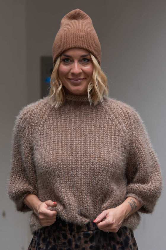 Višebojni sjajni džemper