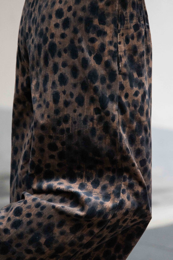 Žametne Hlače z živalskim vzorcem Wendy Trendy