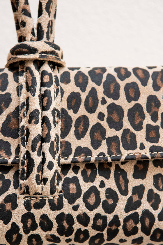 Torba z leopardjim vzorcem