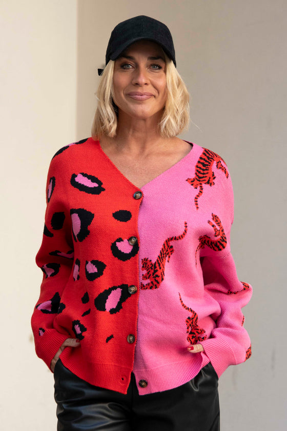 Pletena Jopica z gumbi