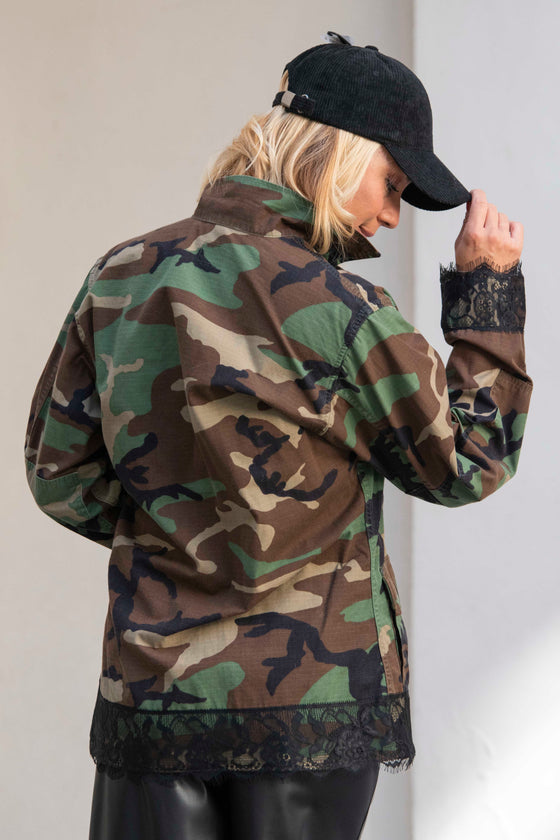 Bombažna Camo Jakna s čipkastim robom