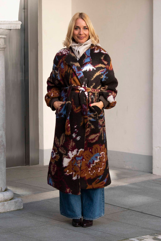 Dolg Plašč z vzorcem