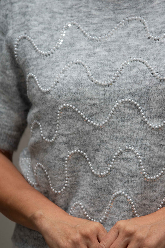 Pleten Pulover z bisernimi detajli