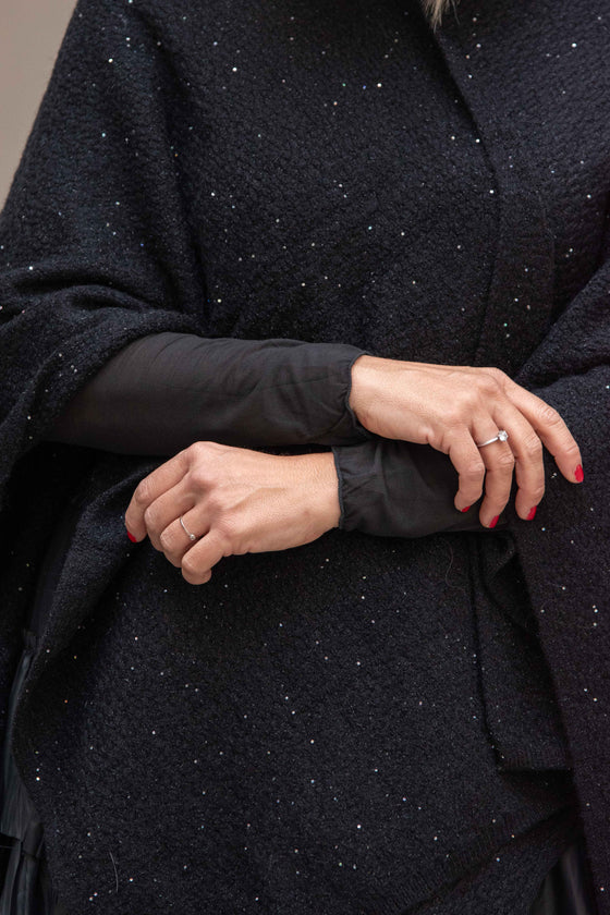 Črn Bleščeč Pončo