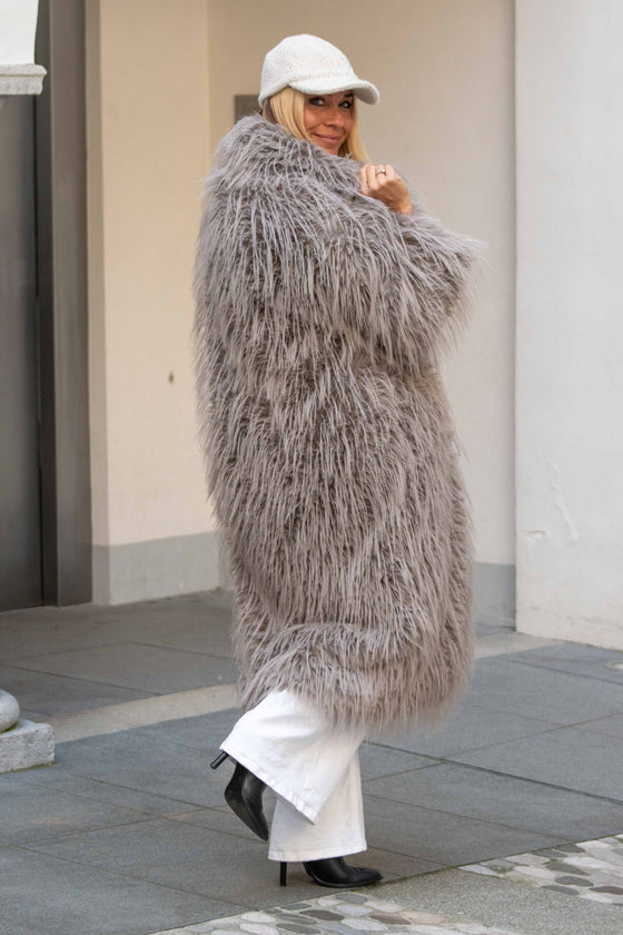 Dolg Plašč iz umetnega krzna