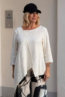  Asimetrična Majica Wendy Trendy