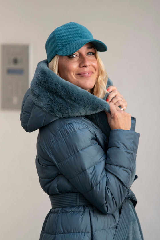 Padded jacket with tie belt in several colors