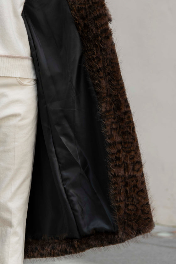 Dolg Plašč iz umetnega krzna