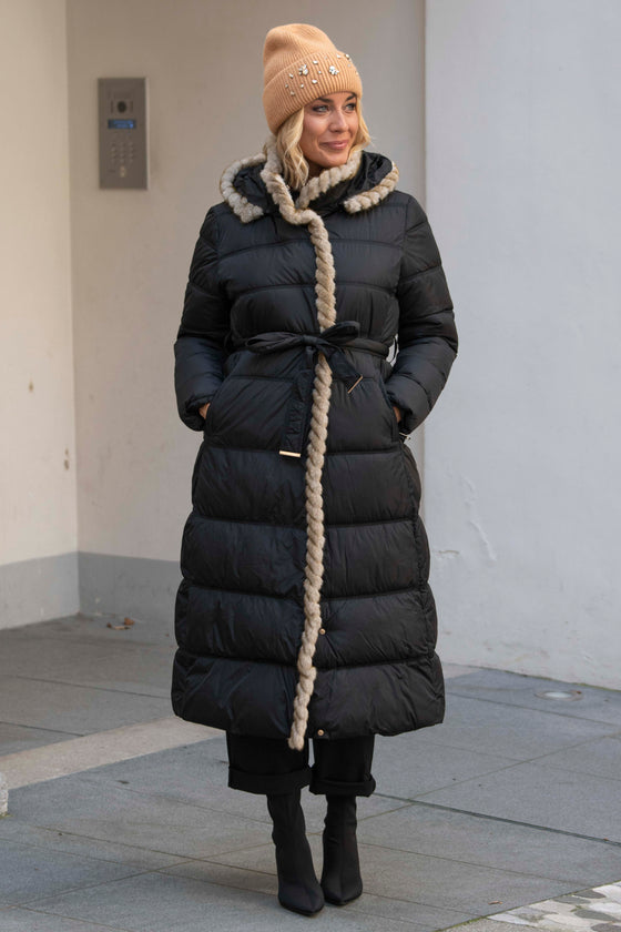 Dolga Bunda s krznenim robom v več barvah